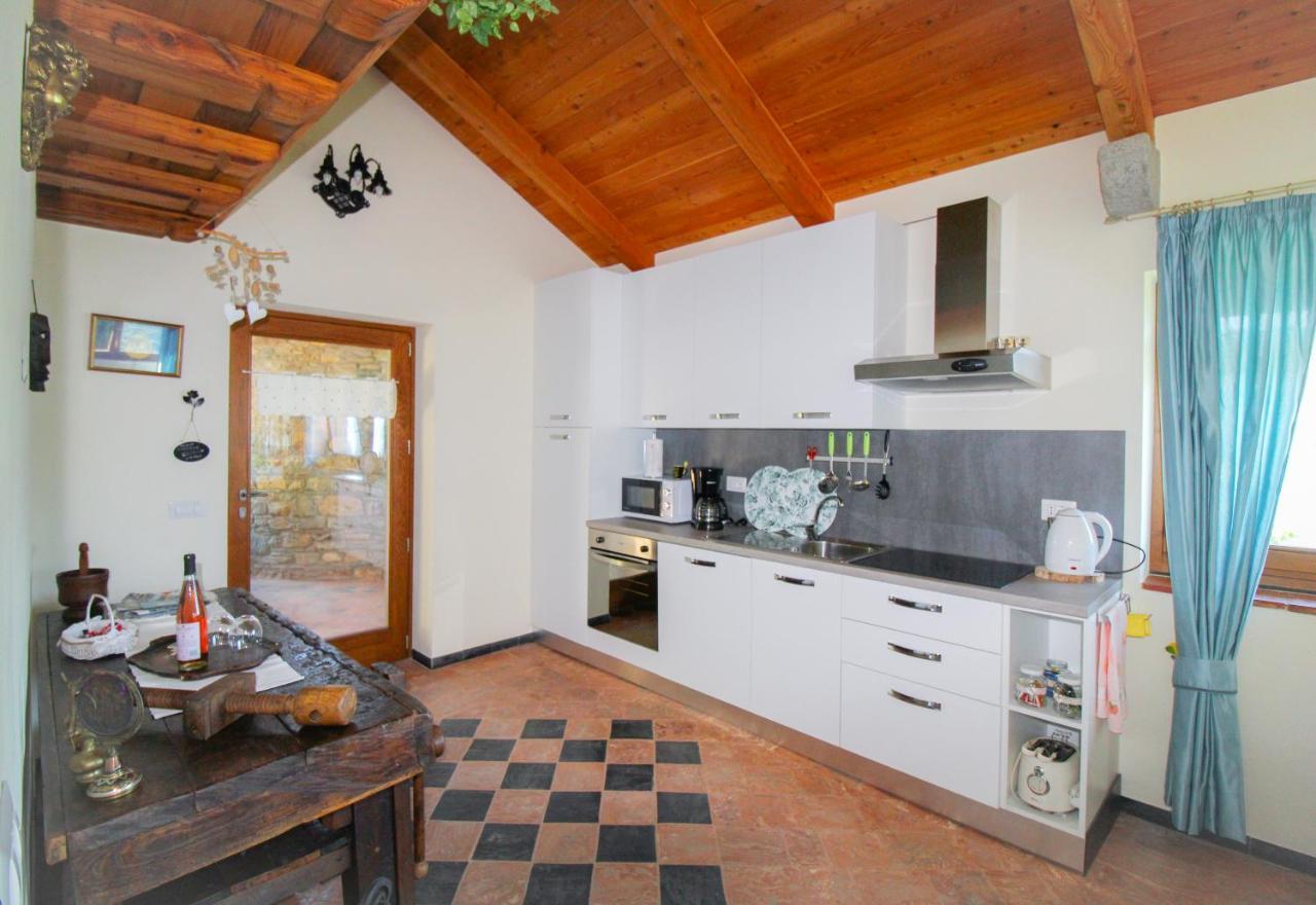 Residenza Castellum Apartment Stazzona Exterior foto